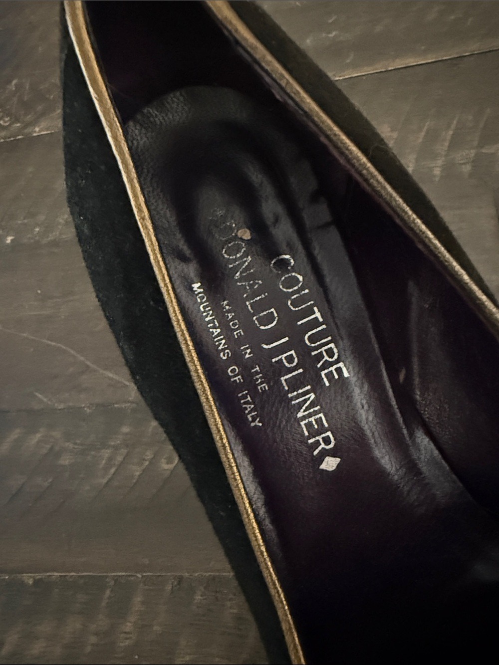 Donald J Pliner Black Suede Gold Stud Kitten Heels 8 - Picture 3 of 8